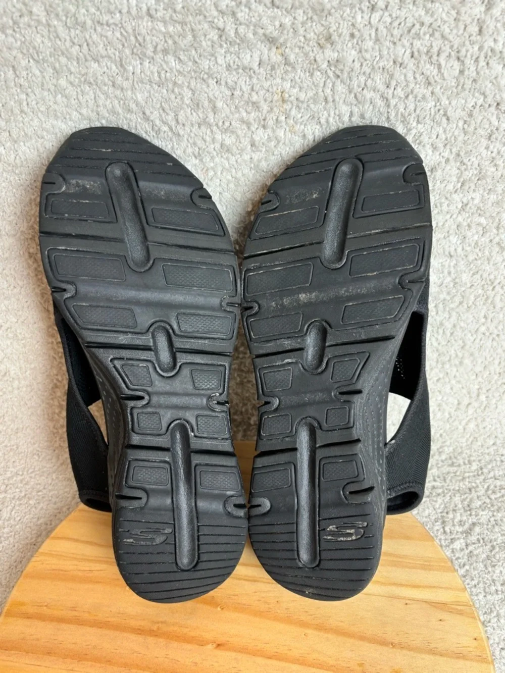 Skechers Sandals Womens 10 Black Arch Fit City Catch Open Toe